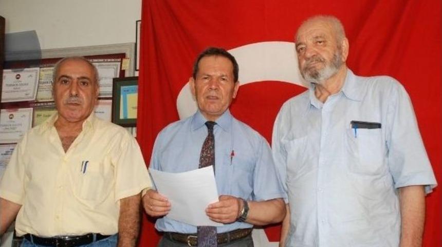 Edebiyat&ccedil;ılar Darbe Girişimini Kınadı