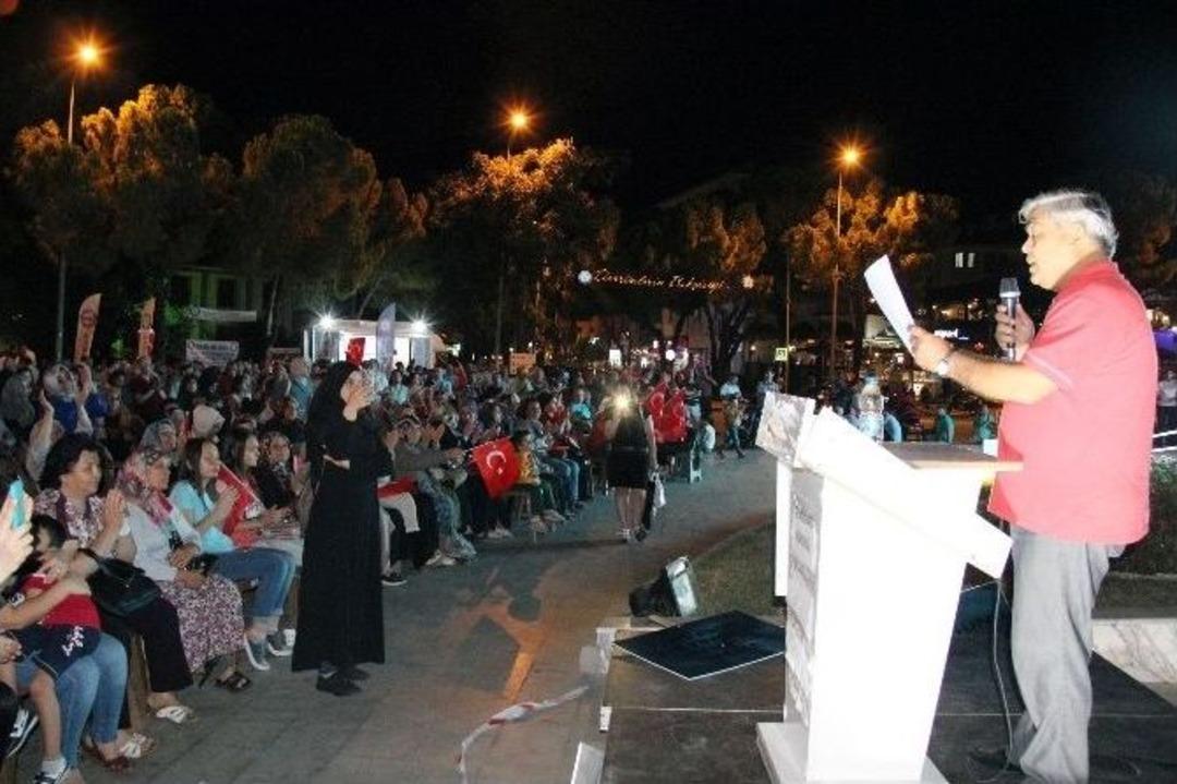 Muğla&rsquo;da Ay-yıldızlı &lsquo;demokrasi N&ouml;beti&rsquo;