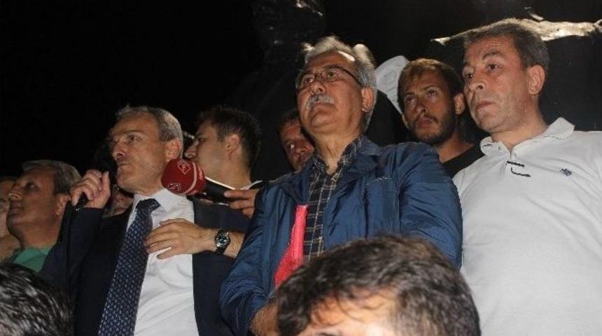 Bartın&rsquo;da Millet Demokrasi İ&ccedil;in Kenetlendi