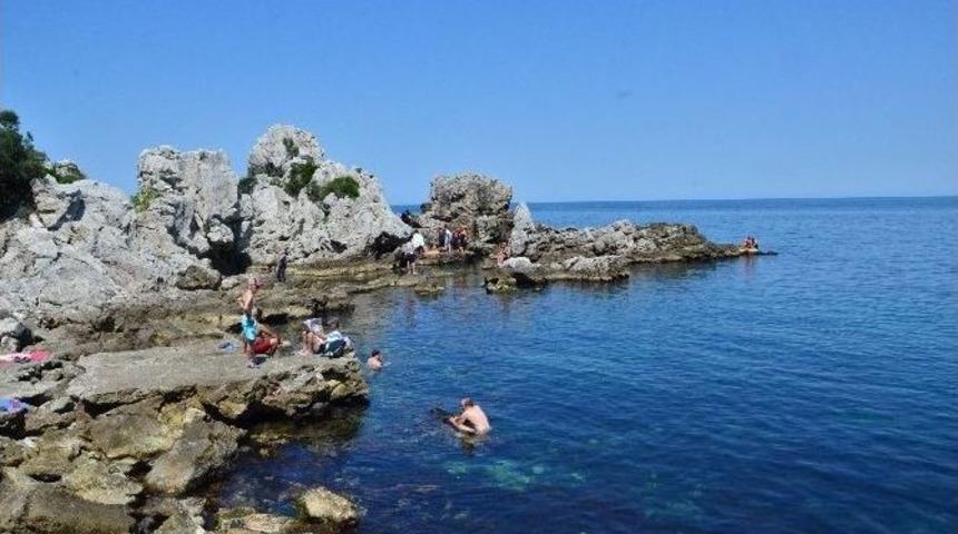 Deniz Kenarında Ceset Bulundu