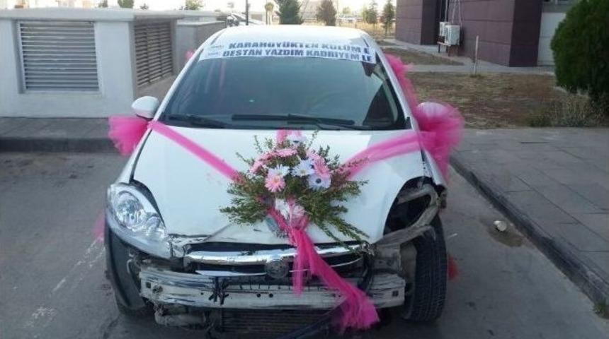 Gelin Ve Damat D&uuml;ğ&uuml;n G&uuml;n&uuml; Kazada Yaralandı