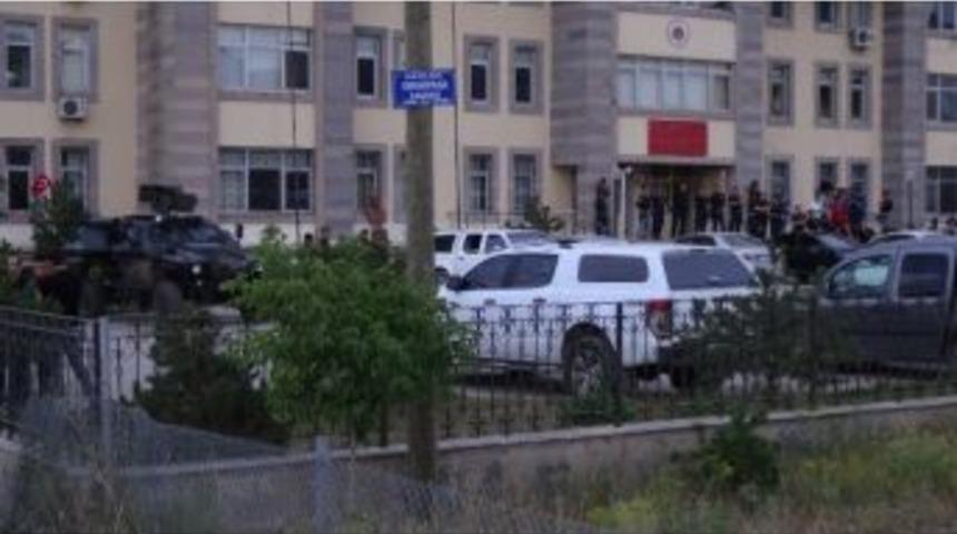 Doğubayazıt&rsquo;ta 5 Polis Daha Tutuklandı