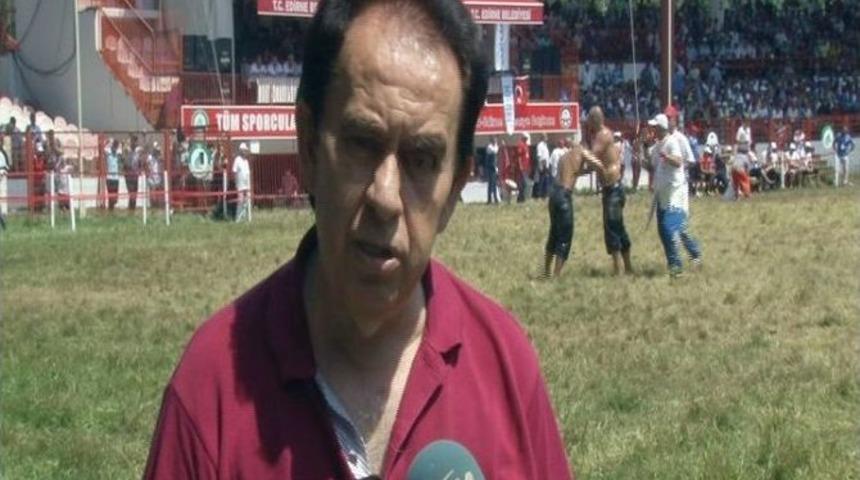 (&ouml;zel Haber) Kırkpınar Ağası Şahin&rsquo;in 22 Yıllık Bayrak Geleneği Devam Ediyor