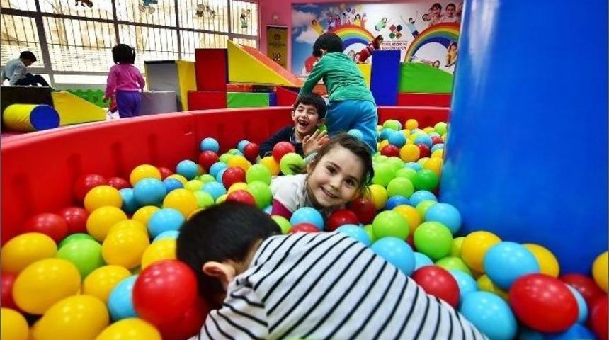 Cemal Aslan Temel Beceri Ve Eğitim Merkezi&rsquo;nde Bir Bu&ccedil;uk Yılda 87 Okuldan 6100 &Ouml;ğrenci Faydalandı