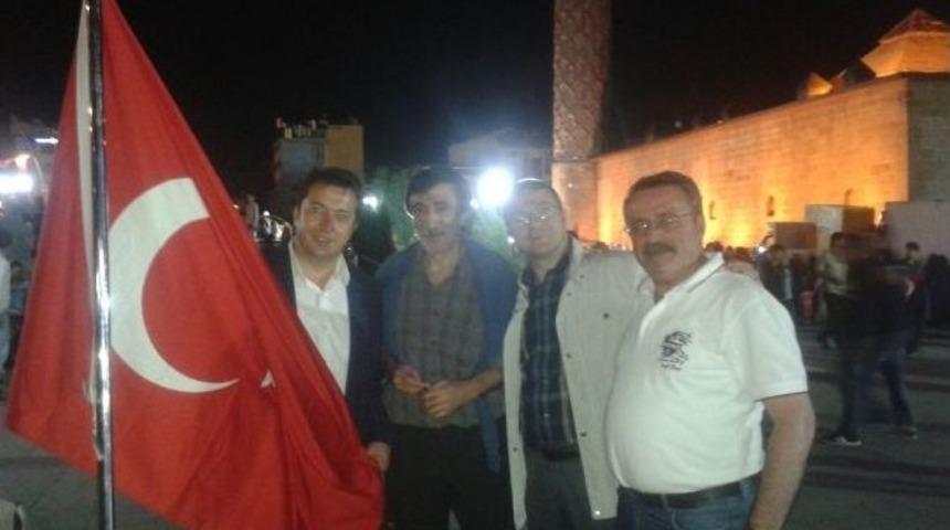 Bilim Ve Medya Mensupları Demokrasi N&ouml;betindeydi