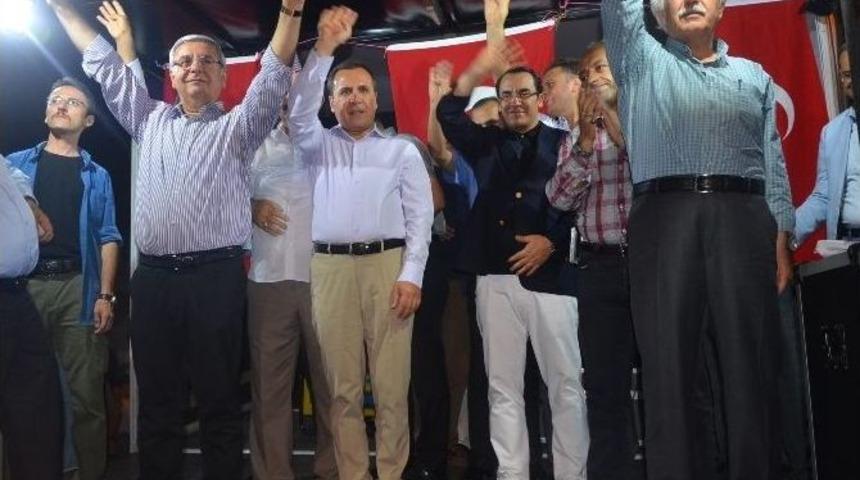 Milletvekili Metiner, Kahta&rsquo;da Halka Hitap Etti