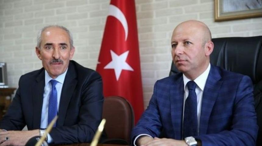 Başkan &Ccedil;olakbayrakdar, "esnafımız İ&ccedil;in Hayırlı Olan Her İşe Omuz Verdik"