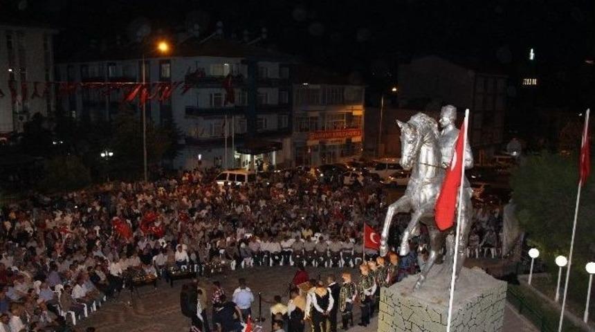 Demirci&rsquo;de Demokrasi N&ouml;beti S&uuml;r&uuml;yor