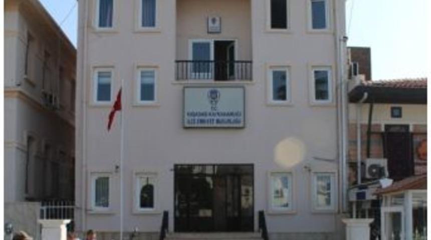 Kuşadası Emniyet M&uuml;d&uuml;rl&uuml;ğ&uuml;&rsquo;nde G&ouml;revli 10 Polis G&ouml;zaltına Alındı