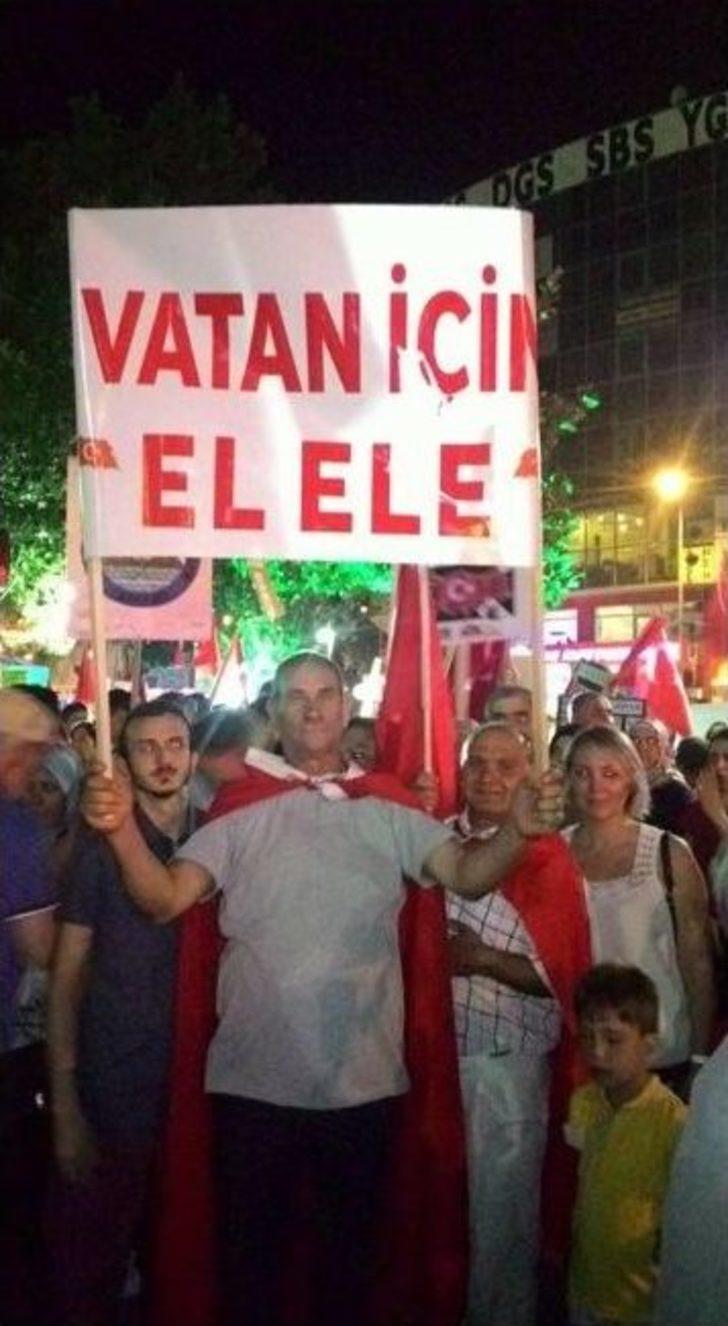 Edremit’te Demokrasi Nöbetinde Meydan Boş Kalmıyor. G4