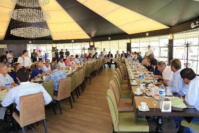 Bakan Tüfenkci, Malatya’da Belediye Başkanları İle Bir Araya Geldi