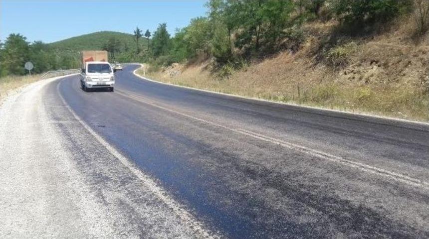 Sıcaktan Asfalt Eridi