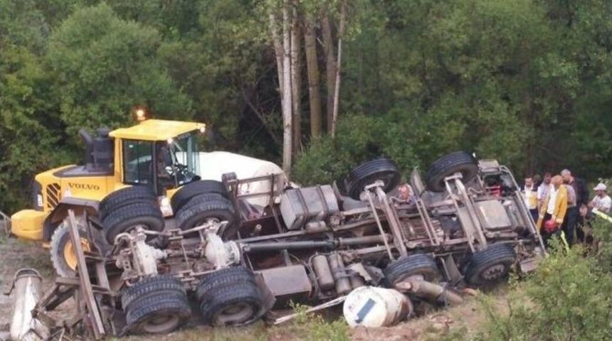 Beton Mikseri U&ccedil;uruma Yuvarlandı