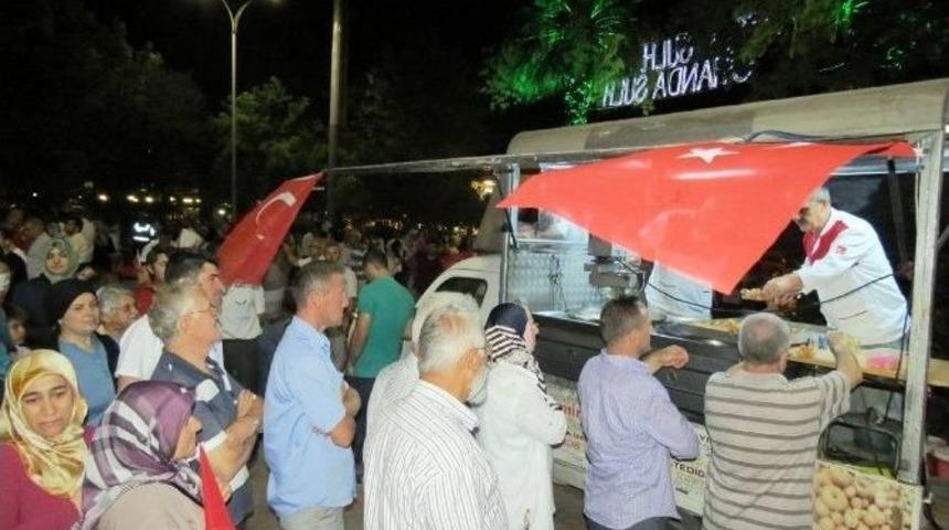 Mudanya Halkı Demokrasi N&ouml;betinde