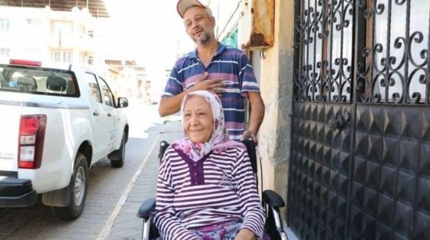 Manisa B&uuml;y&uuml;kşehir, Ayşe Teyzenin Y&uuml;z&uuml;n&uuml; G&uuml;ld&uuml;rd&uuml;