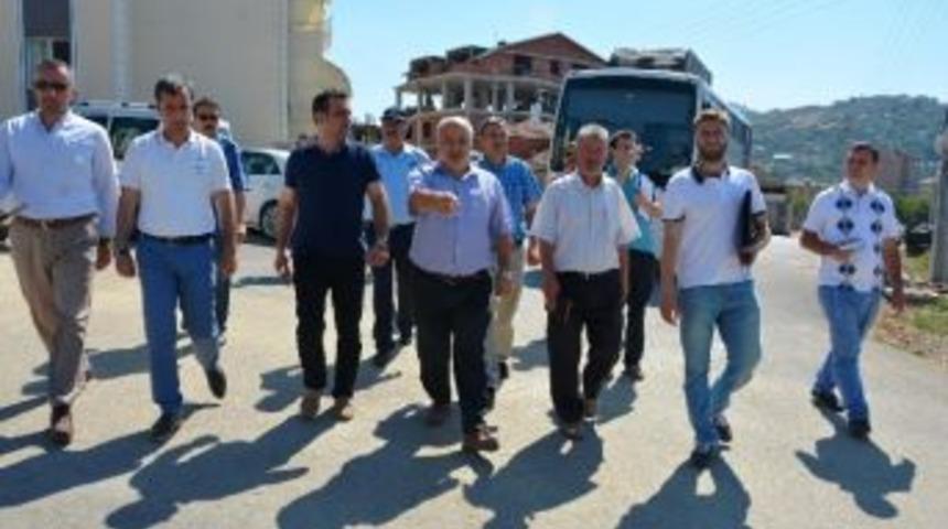 İzmit Belediyesi İl&ccedil;edeki Mahalleleri Ziyaret Ediyor