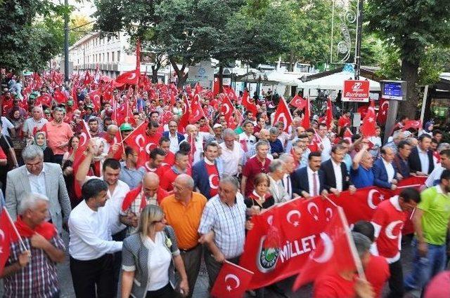 Kent Konseyi’nden Demokrasi Yürüyüşü