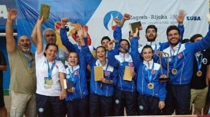 Avrupa&rsquo;nın Zirvesine Yıldırım Damgası