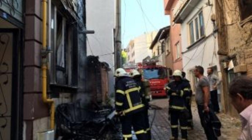 Sigara İzmariti Yangına Sebep Oldu