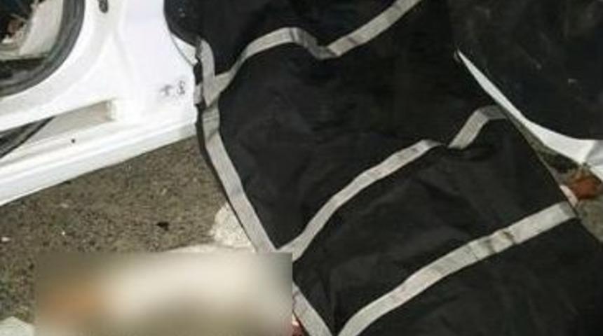 D&uuml;ğ&uuml;n Yolunda Feci Kaza: 7 &Ouml;l&uuml;