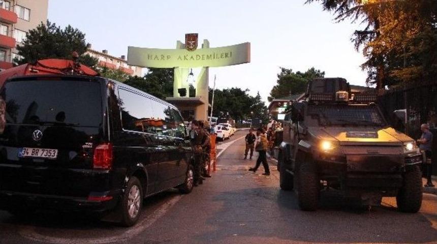 Harp Akademisi Lojmanlarında &Ccedil;ok Sayıda G&ouml;zaltı