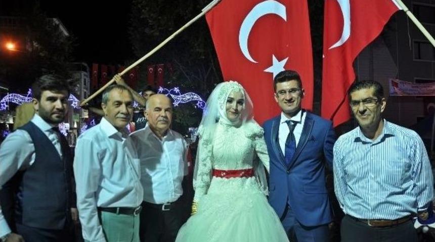 &Ouml;nce Demokrasi N&ouml;beti, Ardından D&uuml;ğ&uuml;n