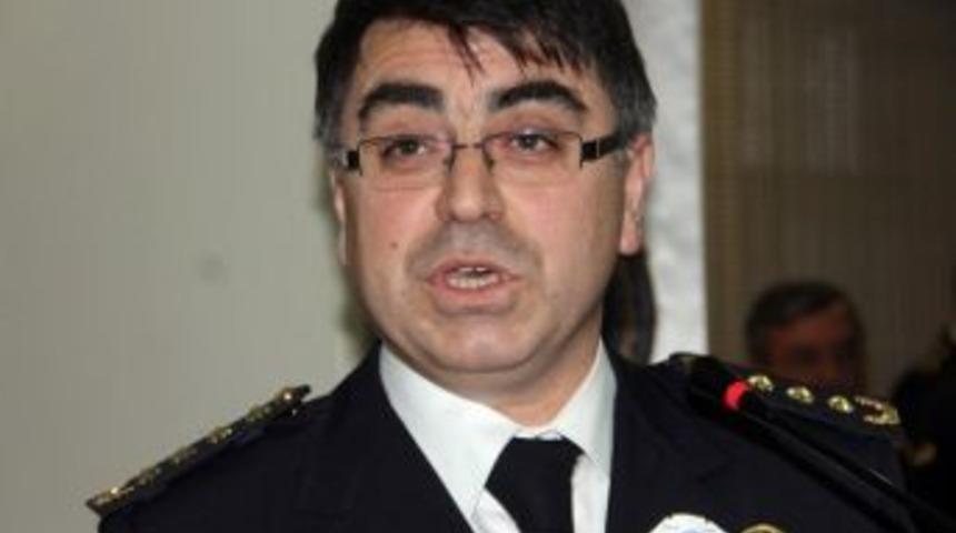 Firari Emniyet M&uuml;d&uuml;r&uuml; D&uuml;zce&rsquo;de Yakalandı