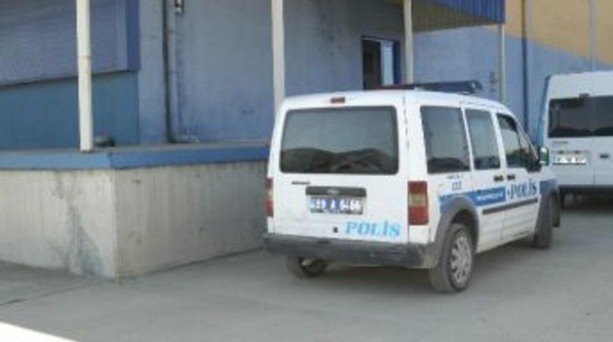 Alkoll&uuml; Şahıs, &Ccedil;alıştığı İş Yerinde Korku Sa&ccedil;tı