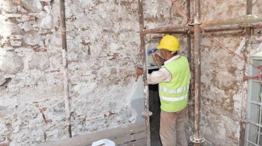 Kefens&uuml;zen Cami K&uuml;llerinden Doğuyor