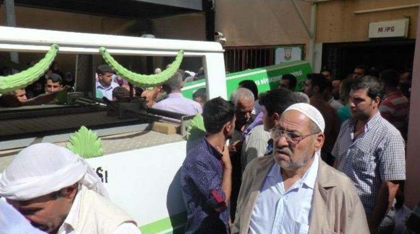 Kazada &Ouml;len 7 Kişinin Cenazesi Adli Tıp Kurumuna G&ouml;t&uuml;r&uuml;ld&uuml;