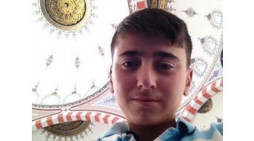 Silahla Oynayan &Ccedil;ocuk Hayatını Kaybetti