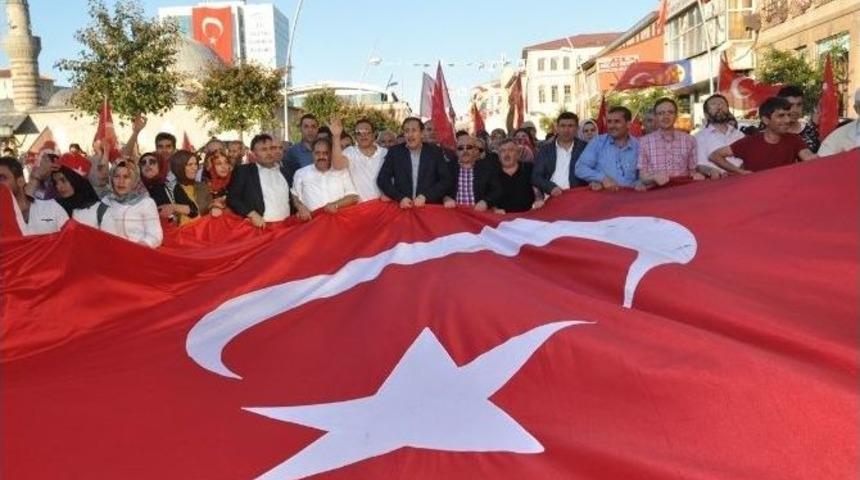Paland&ouml;ken&rsquo;den Fet&ouml;/pdy&rsquo;e Ortak Tavır