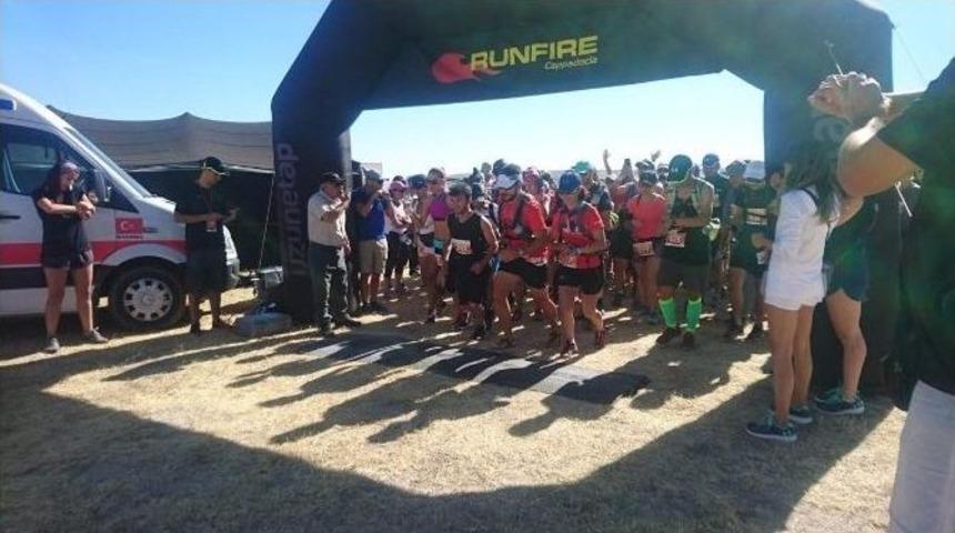 U&ccedil;hisar&rsquo;da Runfire Cappadocia Ultra Maraton Halk Koşusu Yapıldı