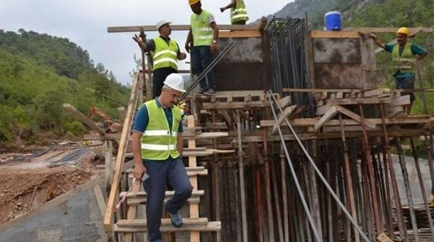 Orman İşletme M&uuml;d&uuml;rl&uuml;klerinde K&ouml;pr&uuml; Ve Bina İnşaatları Devam Ediyor