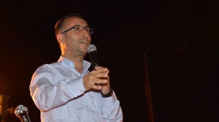 Siverek&rsquo;te Fet&ouml;&rsquo;n&uuml;n Darbe Girişimine Tepkiler S&uuml;r&uuml;yor