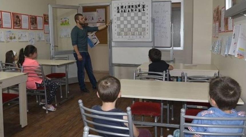 Zihinsel Gelişim İ&ccedil;in Satran&ccedil;