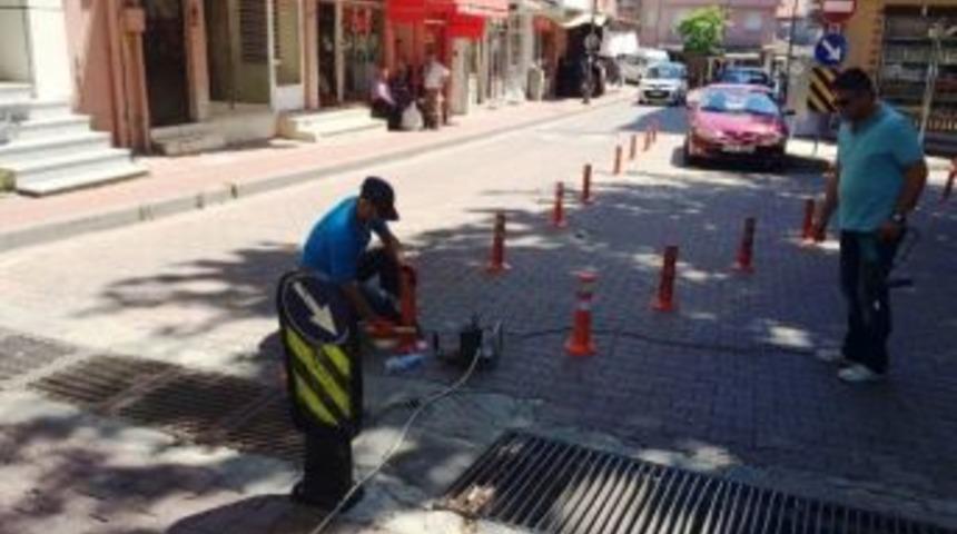 İzmit&rsquo;te Trafiği Rahatlatma &Ccedil;alışmaları S&uuml;r&uuml;yor