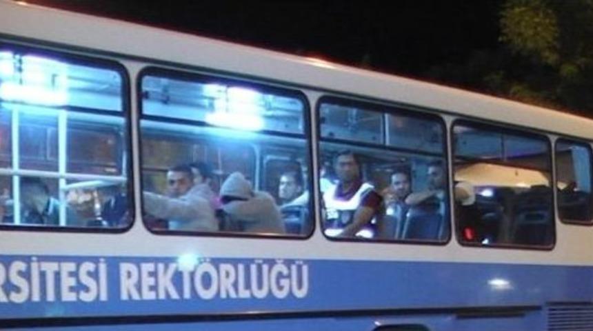 Kars&rsquo;ta Fet&ouml; Operasyonunda G&ouml;zaltına Alınan 111 Kişi Emniyete Getirildi