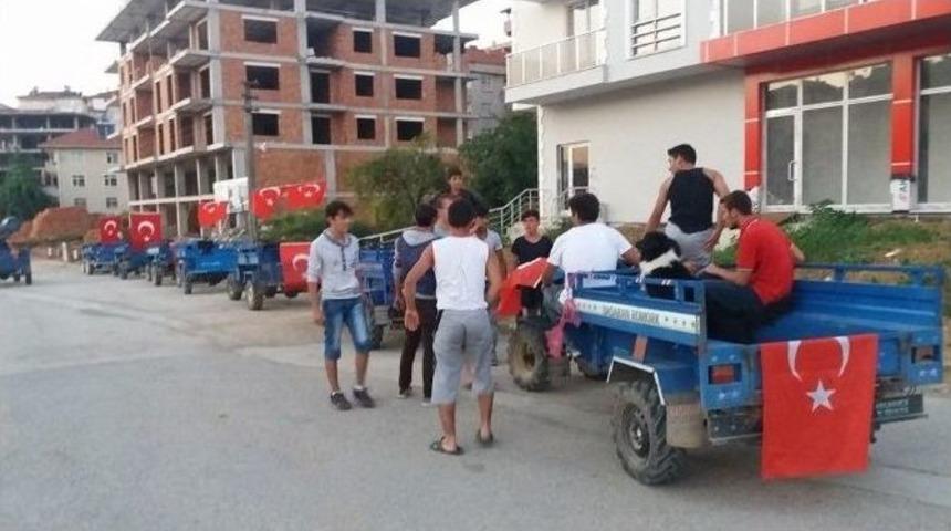 Patpat&ccedil;ıların Darbe Protestosu