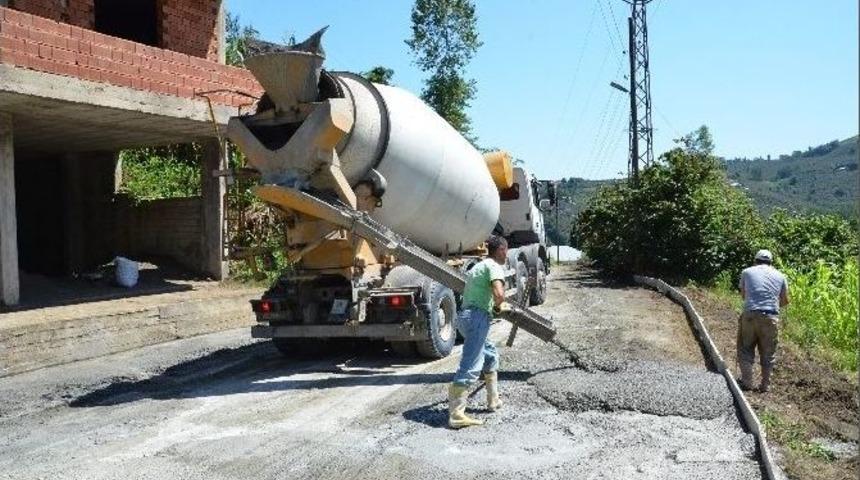 Akören-yeşilyurt-özdemirci Mahallelerinin Yolları Betonlanıyor