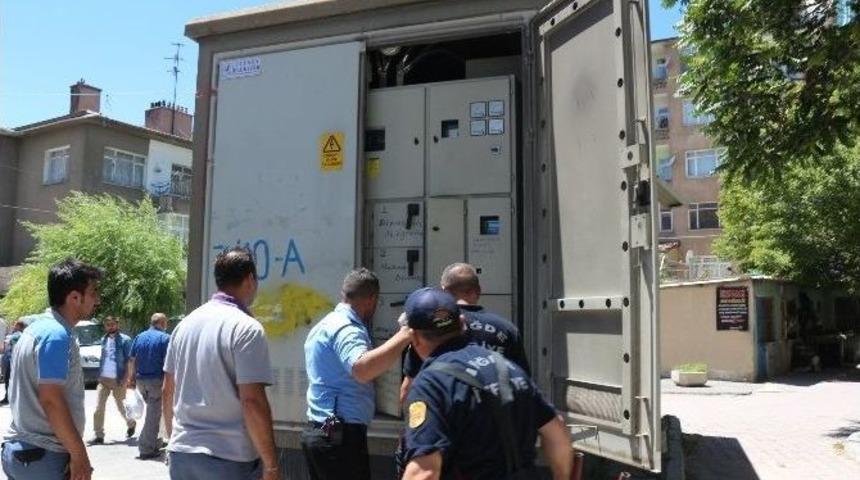 Trafodan &Ccedil;ıkan Duman Vatandaşı Korkuttu