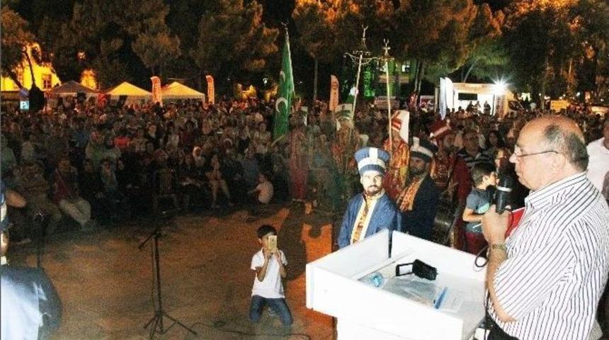 Vali &Ccedil;i&ccedil;ek: Demokrasi D&uuml;şmanları Başarısız Oldu&rdquo;