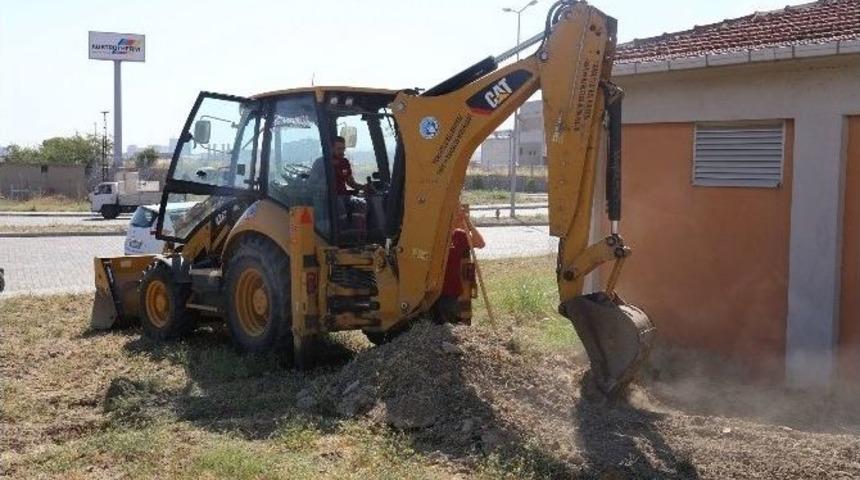 Turgutlu Osb&rsquo;nin Peyzaj &Ccedil;alışmaları Park Bah&ccedil;elere Emanet