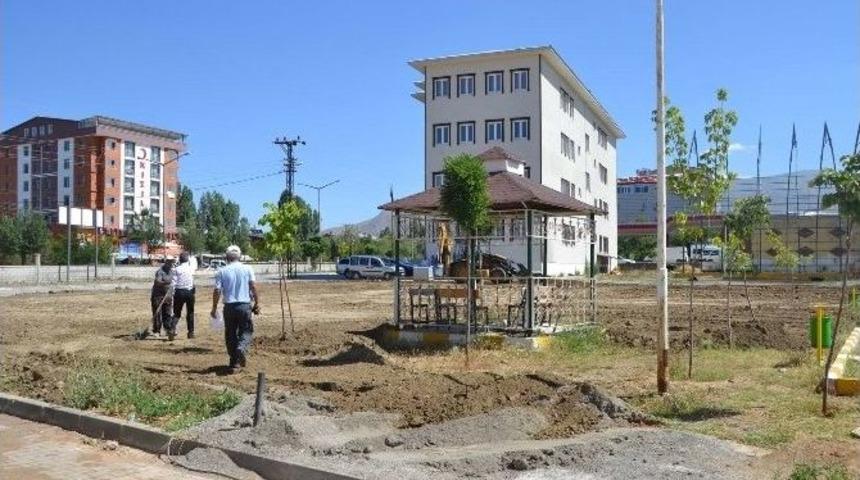 Vali Feridun G&uuml;ltekin Parkı&rsquo;nda &Ccedil;alışmalar Başladı