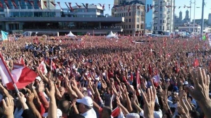 Başkan Kazım Kurt: &ldquo;kitlelerin Ortak Talebi Darbesiz Bir T&uuml;rkiye&rsquo;dir&rdquo;