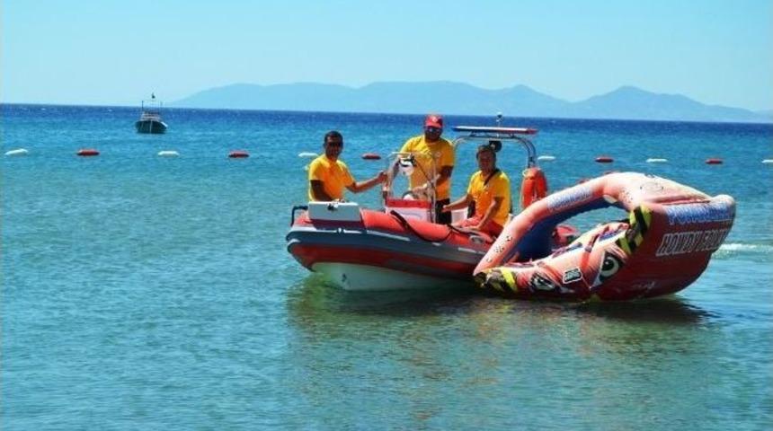 Ayvalık Plajlarına Modern Cankurtaran Botu