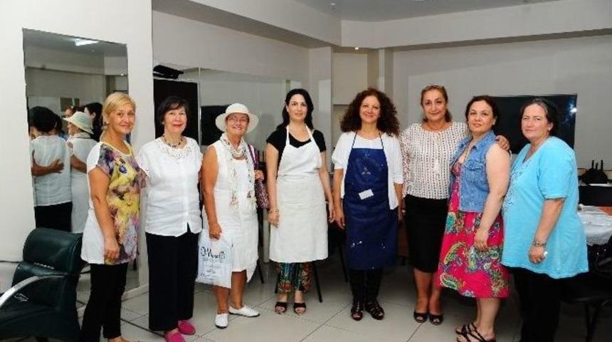 Beylikd&uuml;z&uuml;&rsquo;nde Hem İhtiya&ccedil; Sahibi Kadınlar Hem Gıda Bankası Kazanıyor