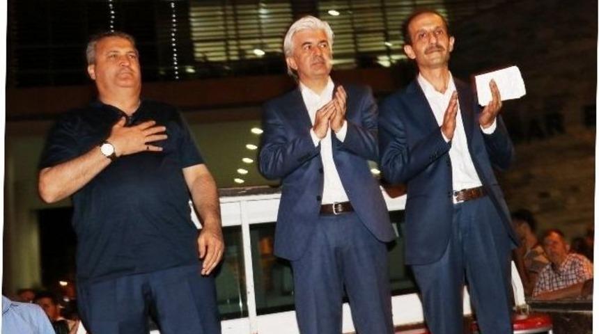 Başkan &Ccedil;er&ccedil;i, Demokrasi N&ouml;betine İl&ccedil;elerde Devam Etti