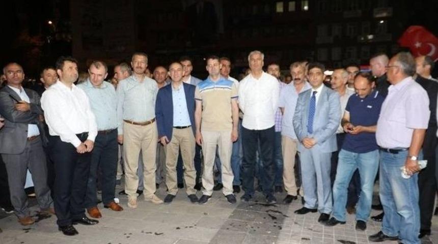 Kırıkkale&rsquo;de Demokrasi N&ouml;beti S&uuml;r&uuml;yor