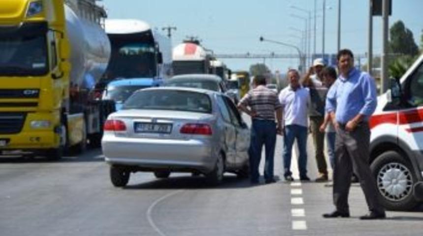 Biga&rsquo;da Kaza; 3 Yaralı